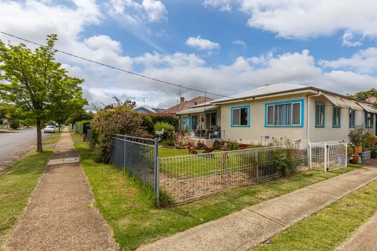 224 Campbell Street, Newtown QLD 4350