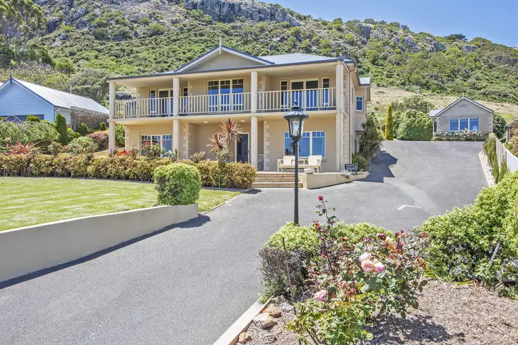 8 Alexander Terrace, Stanley TAS 7331