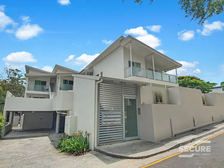 303/28 Dengate Lane, St Lucia QLD 4067
