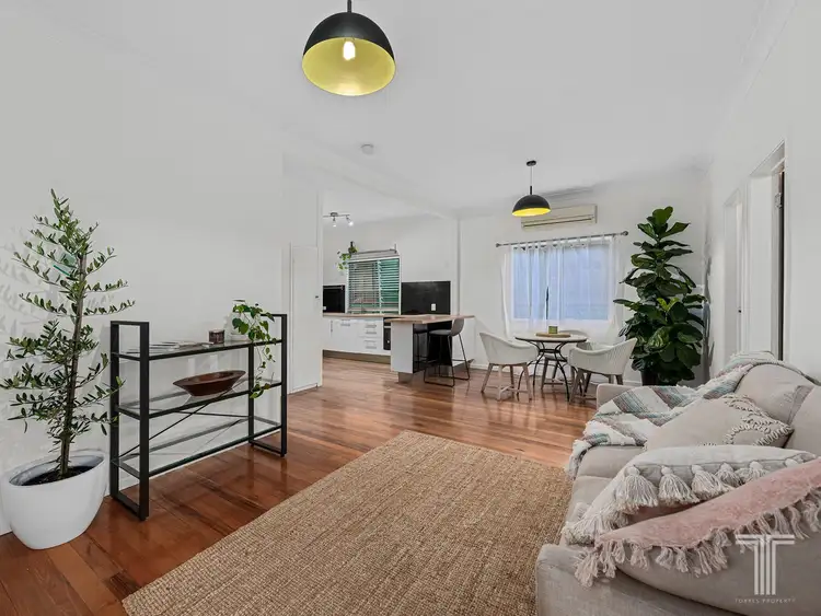 22 Bennetts Road, Camp Hill QLD 4152
