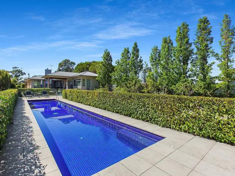 1 Kia Ora Avenue, Mount Martha VIC 3934