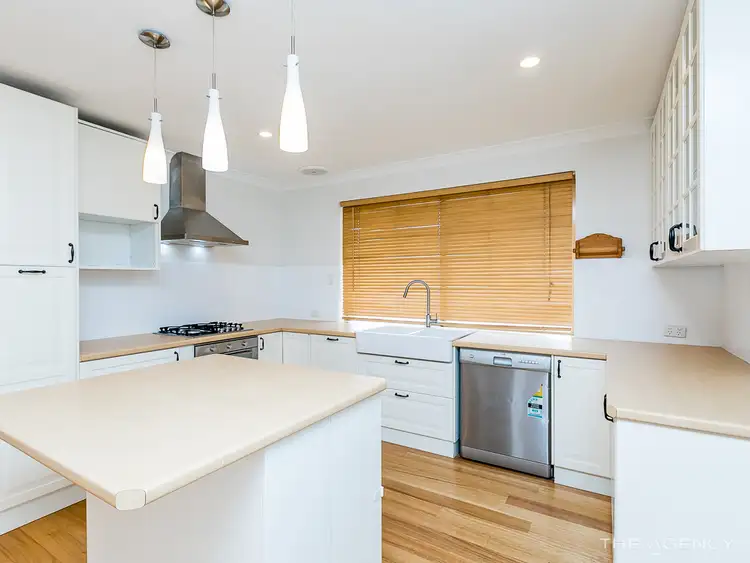 Fourth view of Homely house listing, 5 Ellendale Drive, Heathridge WA 6027