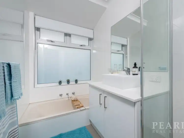 Fourth view of Homely house listing, 17 Oakmont Turn, Connolly WA 6027