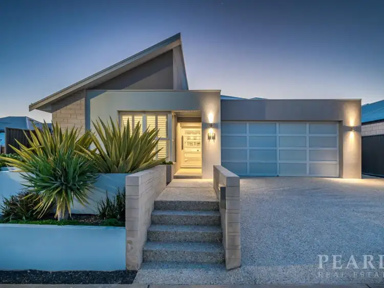 10 Midsummer Avenue, Jindalee WA 6036