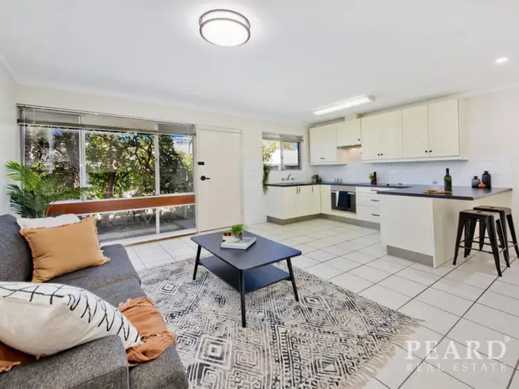 4/12 Hastings Street, Scarborough WA 6019