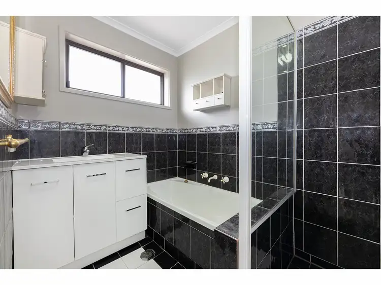 Fourth view of Homely unit listing, 1/384 Kaylock Road, Lavington NSW 2641