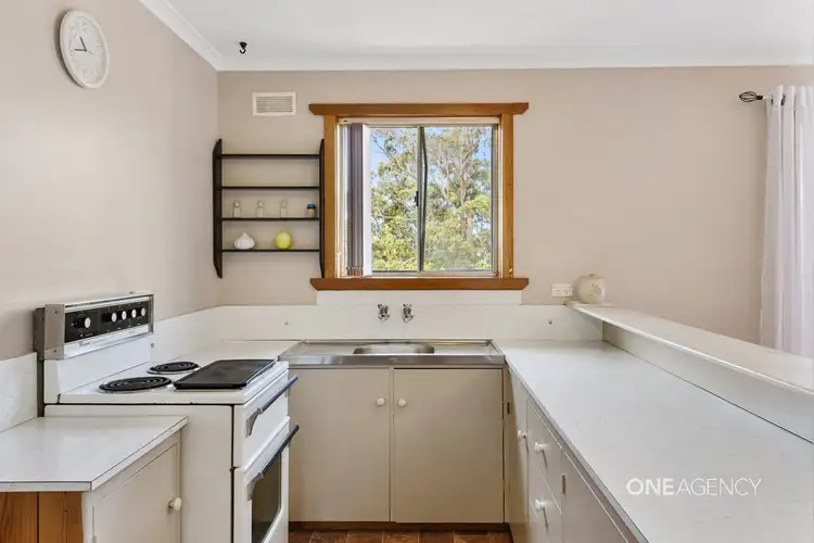 Fourth view of Homely unit listing, 2/7 Bathurst Street, Upper Burnie TAS 7320