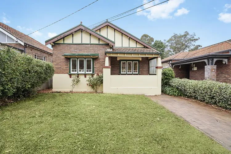 16 Hampton Street, Croydon Park NSW 2133