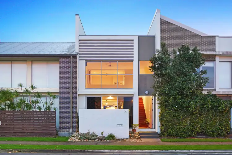 21 Emily Way, Varsity Lakes QLD 4227