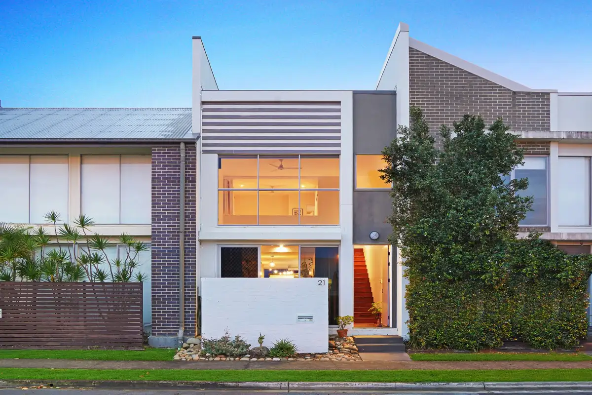 Main view of Homely townhouse listing, 21 Emily Way, Varsity Lakes QLD 4227