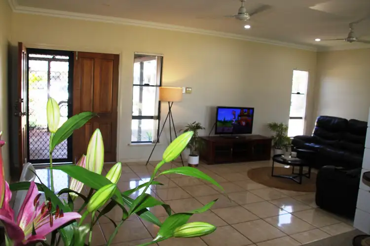 14 Rhonda Road, Baynton WA 6714