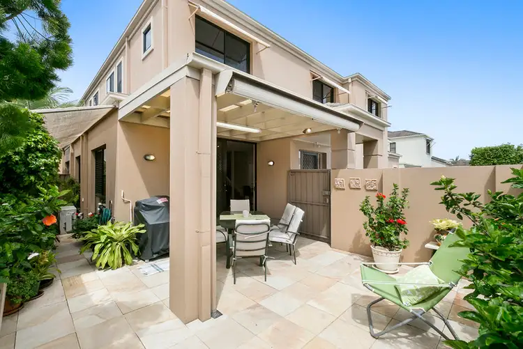 27 Beachcomber Court