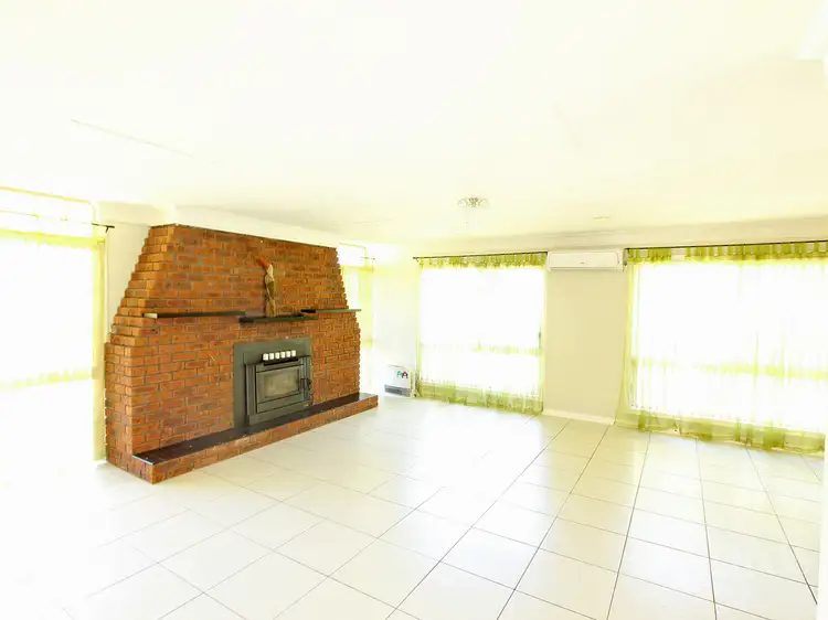 Fourth view of Homely house listing, 5 Cantwell Road, Lochinvar NSW 2321