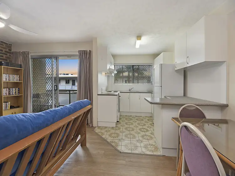 Fourth view of Homely unit listing, 4/2 Moreton Parade, Kings Beach QLD 4551