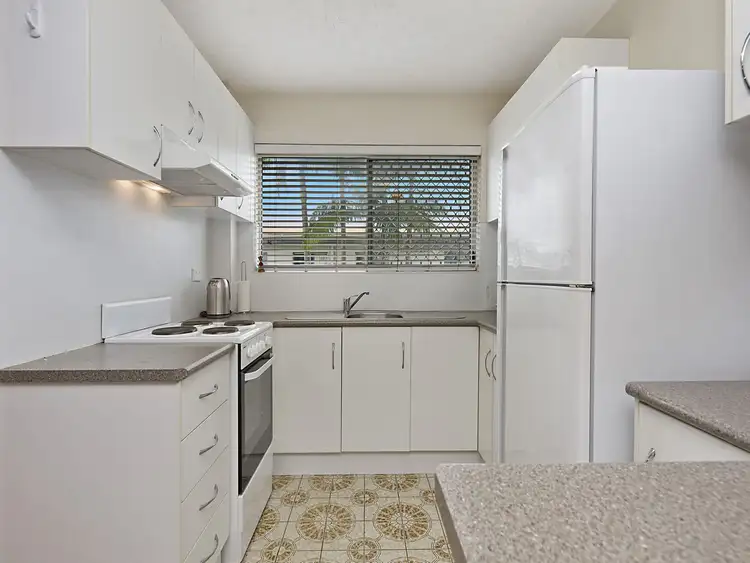 Sixth view of Homely unit listing, 4/2 Moreton Parade, Kings Beach QLD 4551