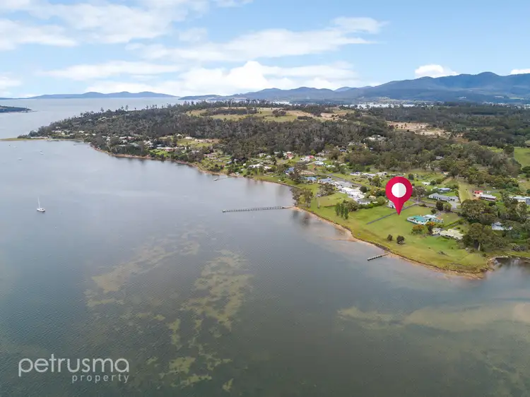 15 Barton Avenue, Triabunna TAS 7190
