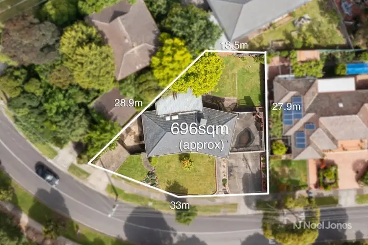 4 Saxonwood Drive, Doncaster East VIC 3109