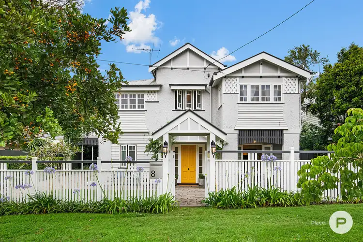 8 Thynne Avenue, Norman Park QLD 4170