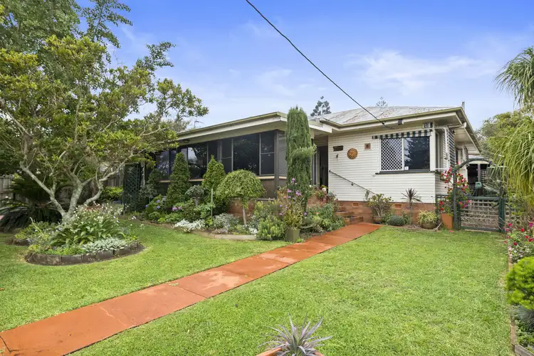 6 Wyndham Street, North Toowoomba QLD 4350