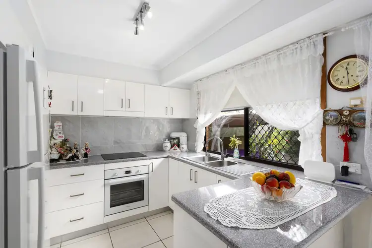 Fourth view of Homely semi-detached listing, 1/23 Richard Crescent, Highland Park QLD 4211