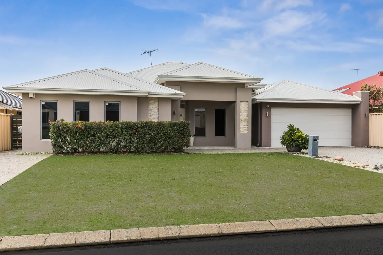 Main view of Homely house listing, 21 Jouissance Bend, Atwell WA 6164