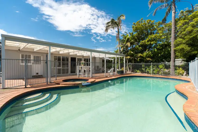 6 Two Bays Road, Mount Eliza VIC 3930