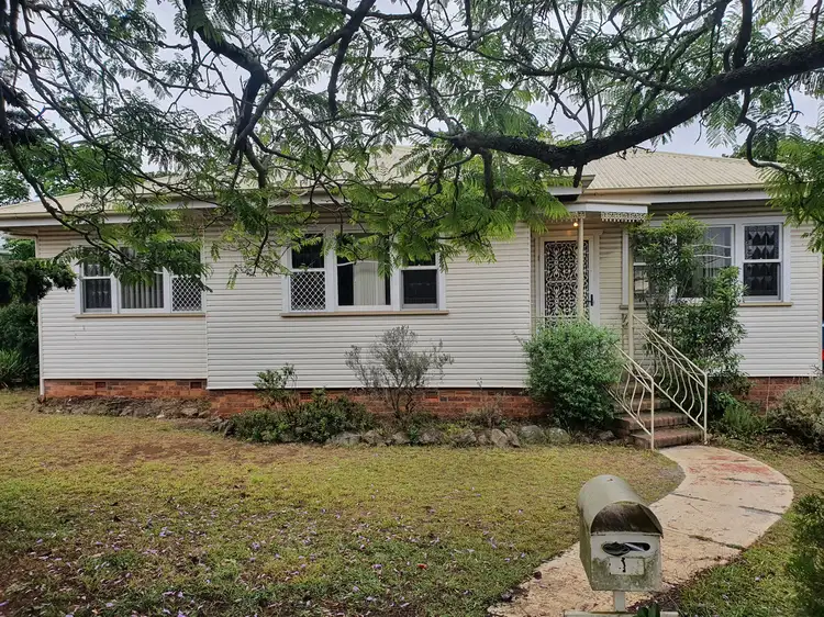 11 Farquharson Street, Harristown QLD 4350
