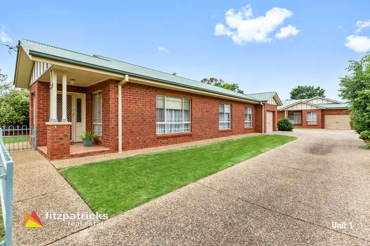1 & 2/24 Lindsay Street, Turvey Park NSW 2650