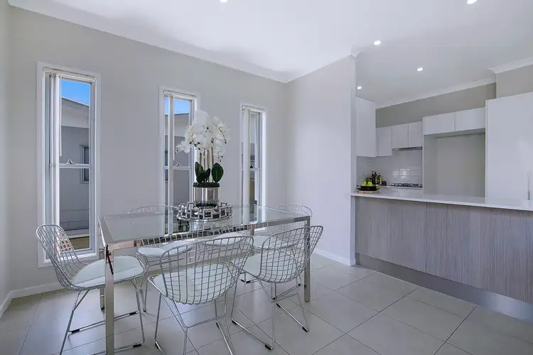 Sixth view of Homely townhouse listing, 1/104 Wynyard Street, Cleveland QLD 4163