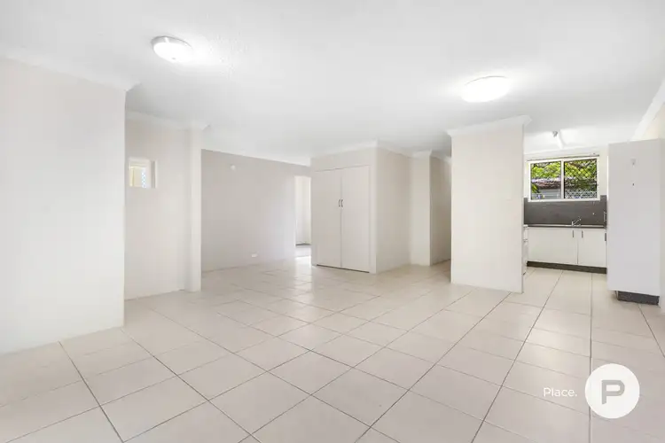 2/25 Robinson Road, Nundah QLD 4012