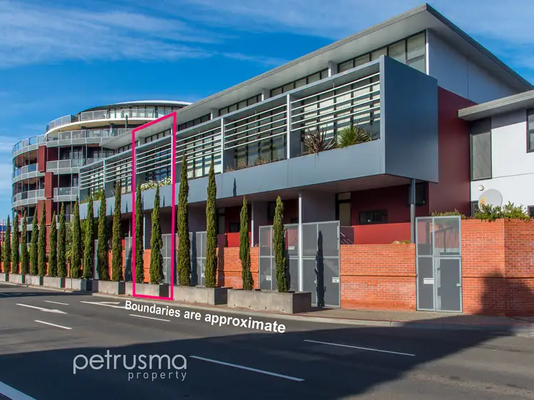 Main view of Homely unit listing, 17/1 Collins Street, Hobart TAS 7000