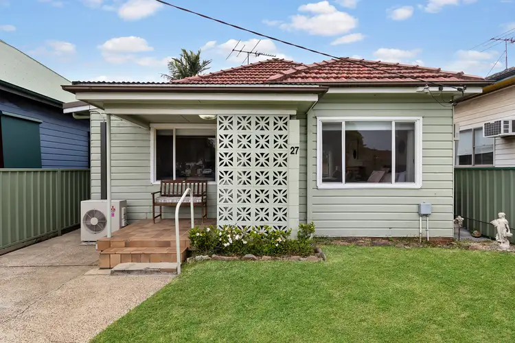 27 Macquarie Street, Mayfield NSW 2304