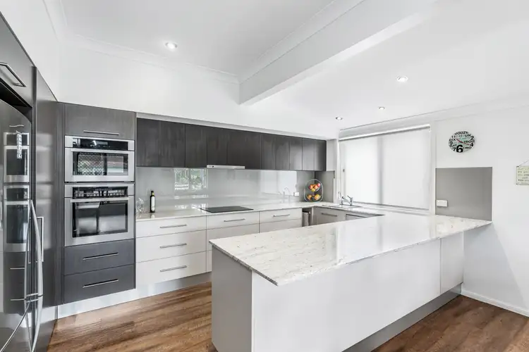 Fifth view of Homely house listing, 2 Picton Parade, Wynnum QLD 4178