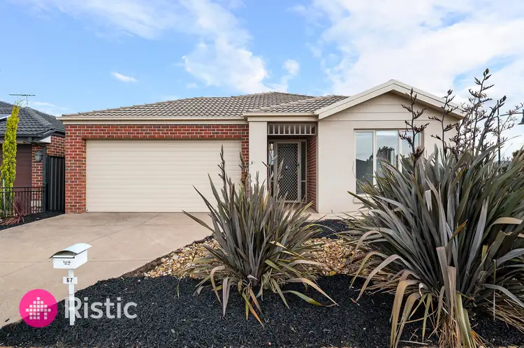67 Breasley Parkway