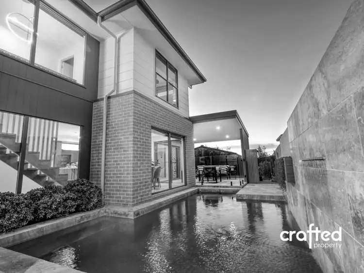 13 Leis Way, Regents Park QLD 4118