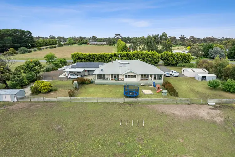 6 Beal Court, Winchelsea VIC 3241