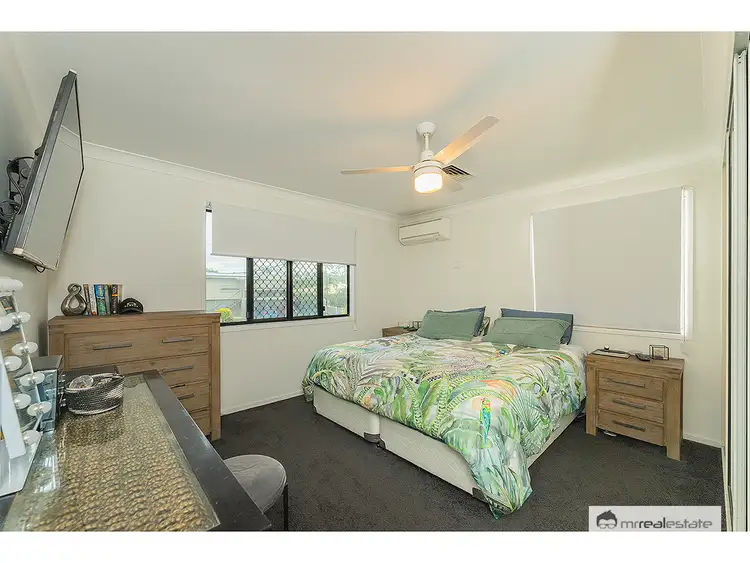 Sixth view of Homely house listing, 1/262 Maxwell Street, Norman Gardens QLD 4701