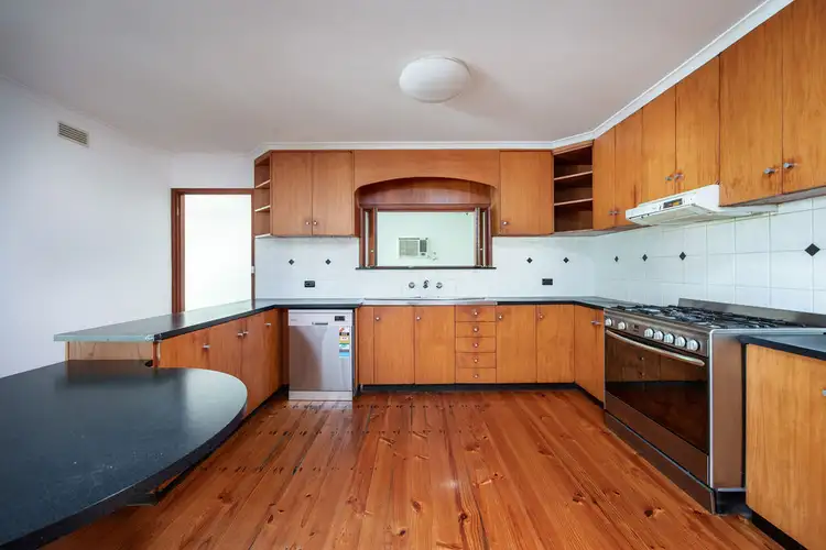 Sixth view of Homely house listing, 10 Heidelberg Drive, Wodonga VIC 3690