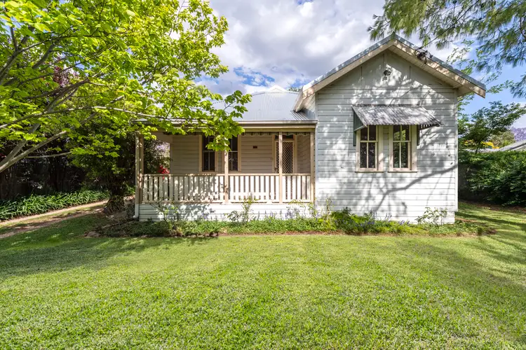 30 Oxford Road, Scone NSW 2337