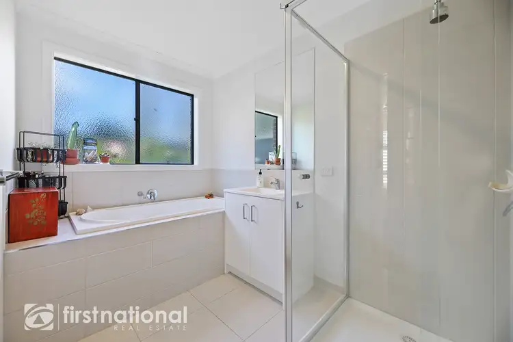 Fourth view of Homely townhouse listing, 17 Parkhead Circuit, Warragul VIC 3820