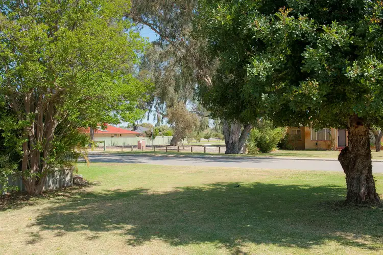 Fifth view of Homely house listing, 145 Arlunya Avenue, Cloverdale WA 6105