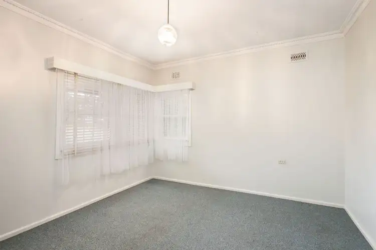 Fifth view of Homely house listing, 105 Mitchell Street, Wodonga VIC 3690