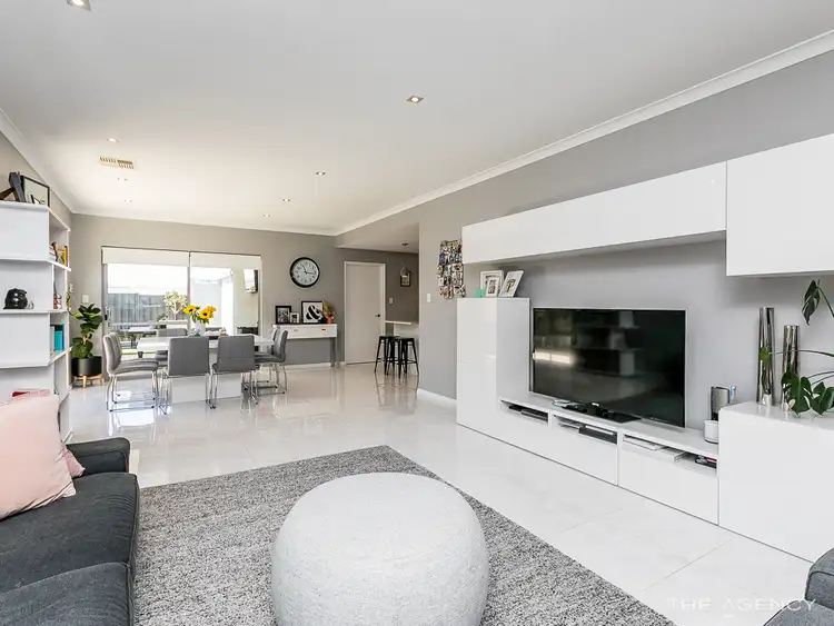 Seventh view of Homely house listing, 5 Birdsnest Crescent, Banksia Grove WA 6031