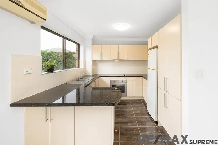 Second view of Homely unit listing, 4/22 Avocado Street, Macgregor QLD 4109