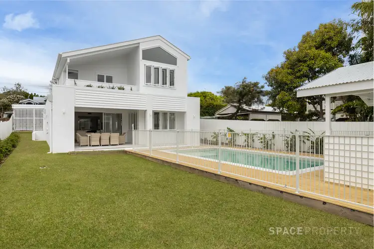 9 Daphne Street, Grange QLD 4051