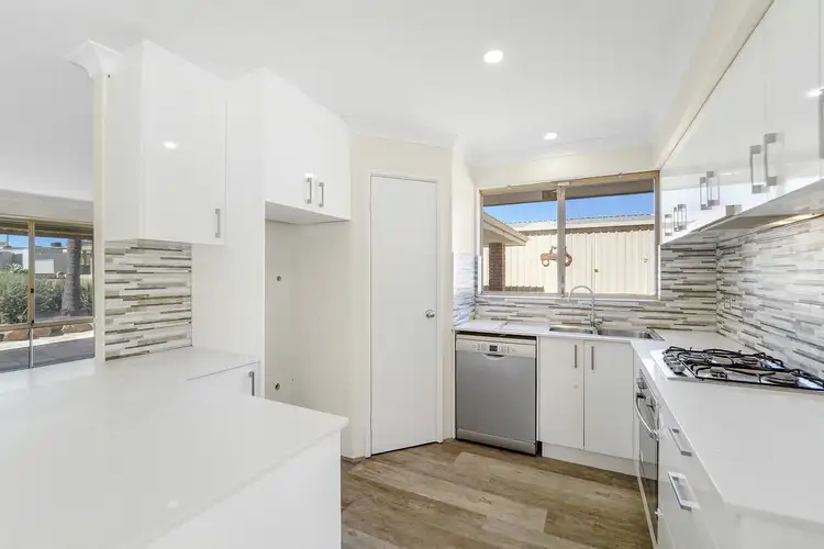 Sixth view of Homely house listing, 2 Iris Place, Yangebup WA 6164