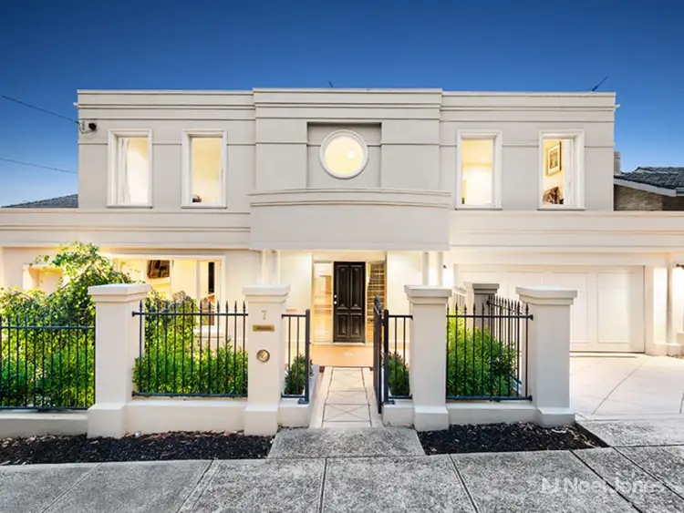 7 Dana Street, Doncaster VIC 3108