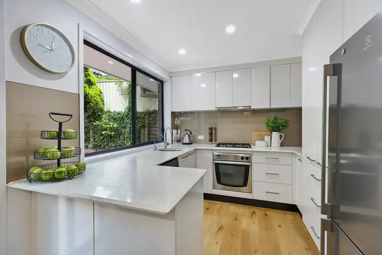 72 James Sea Drive, Green Point NSW 2251