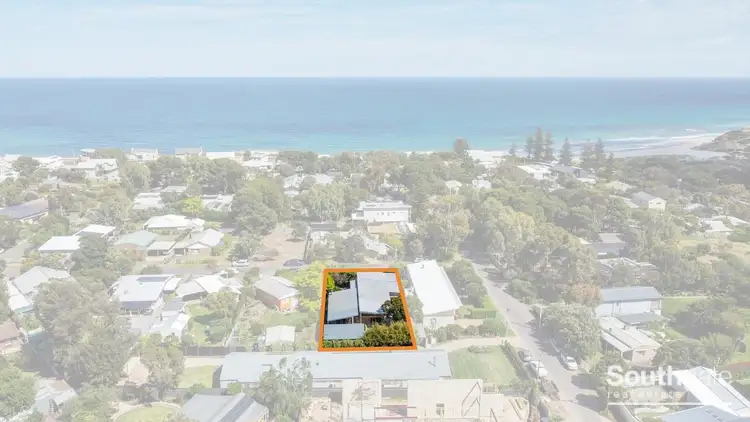 12 Alfred Place, Port Willunga SA 5173