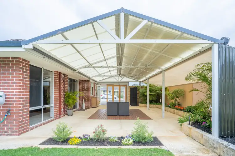 14 Dorrigo Way, South Lake WA 6164